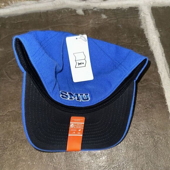 NWT Men's Nike Baseball Hat - SMU Mustangs - Fitted One Size - Picture 3 of 3